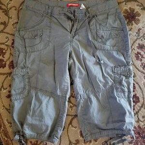 Union bay Bermuda shorts size 15